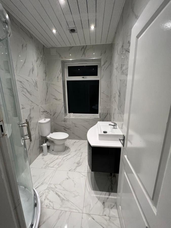 The Pleasant House Apartment Манчестър Екстериор снимка