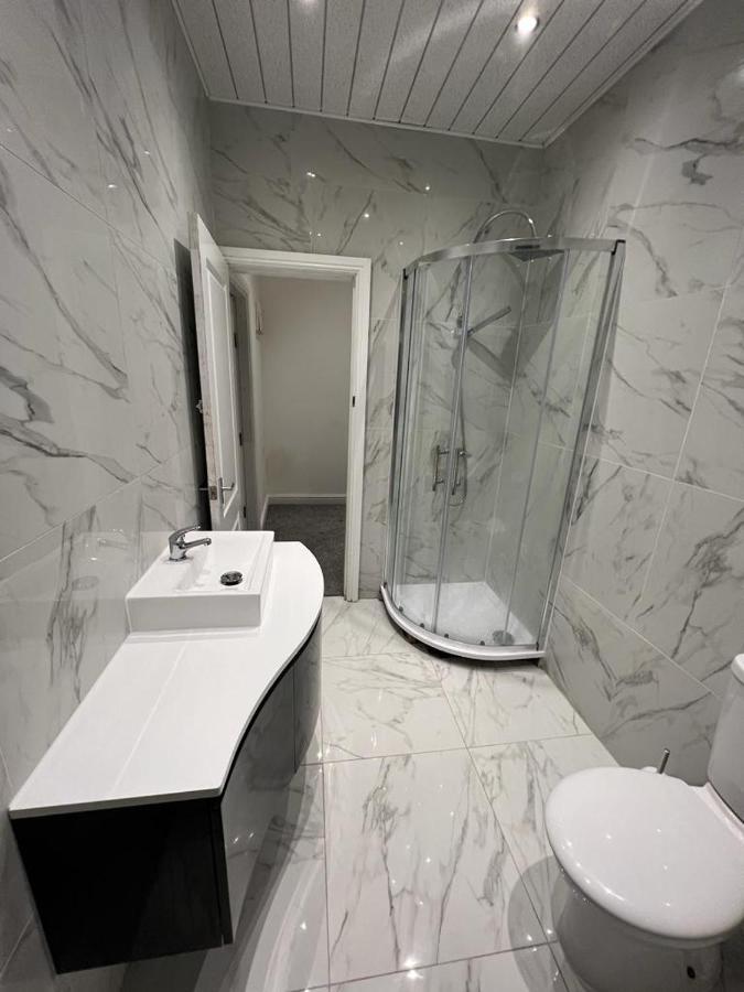 The Pleasant House Apartment Манчестър Екстериор снимка