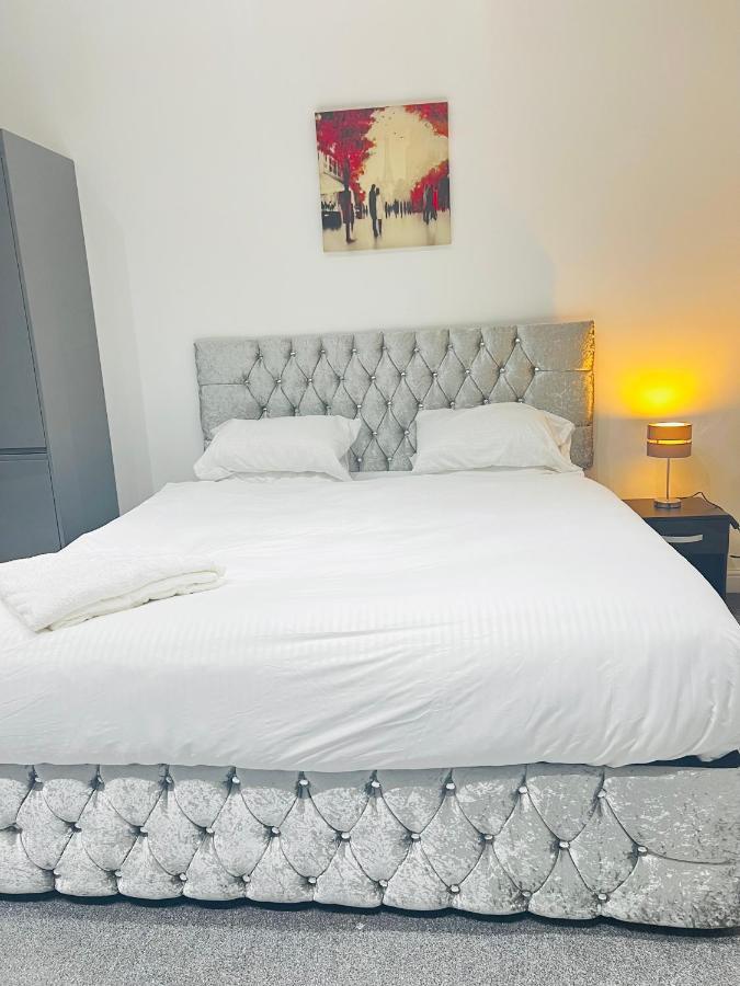 The Pleasant House Apartment Манчестър Екстериор снимка