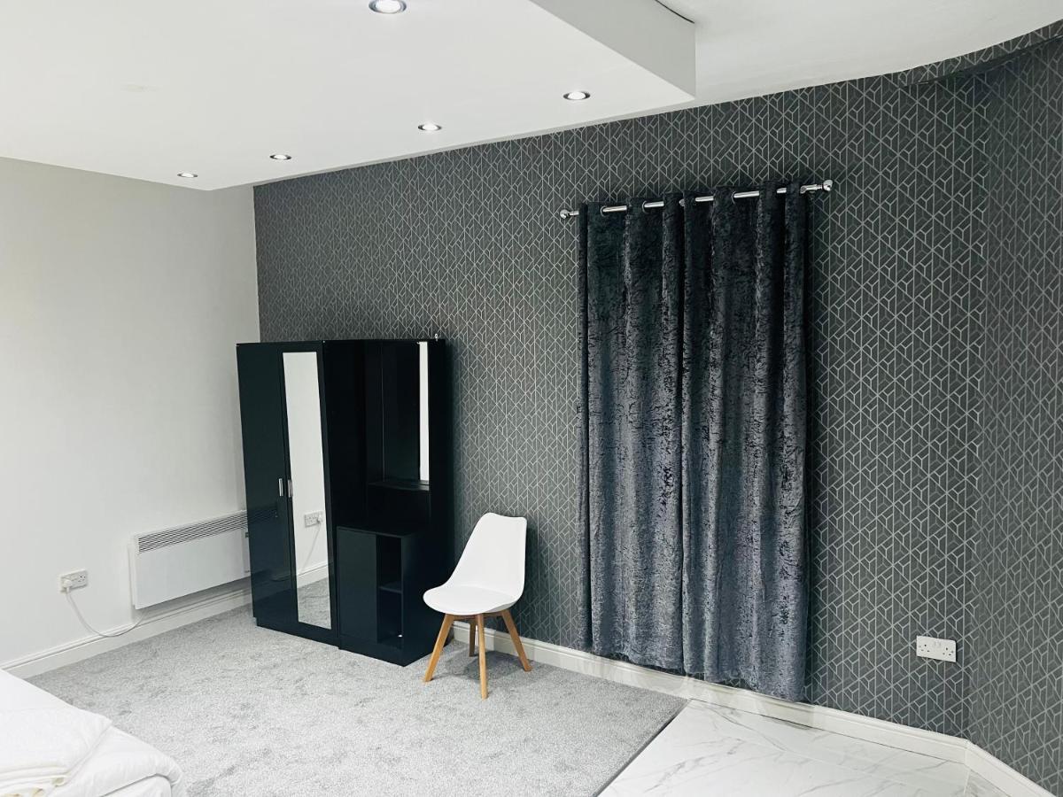 The Pleasant House Apartment Манчестър Екстериор снимка