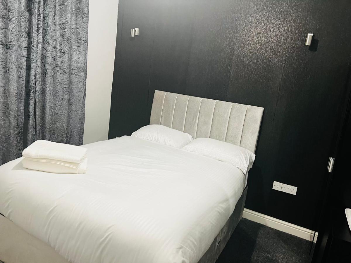 The Pleasant House Apartment Манчестър Екстериор снимка