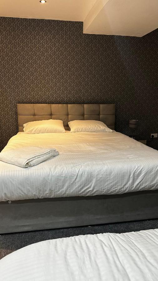 The Pleasant House Apartment Манчестър Екстериор снимка